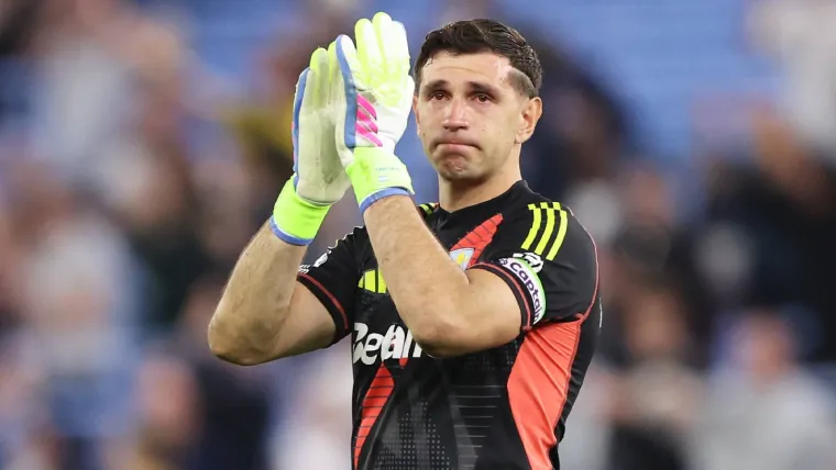 Emiliano20Martinez20Aston20Villa2005162520ok.jpg.webp.webp