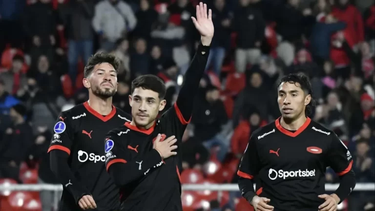 santiago-montiel-independiente-festejo-de-gol_1440x810.webp.webp