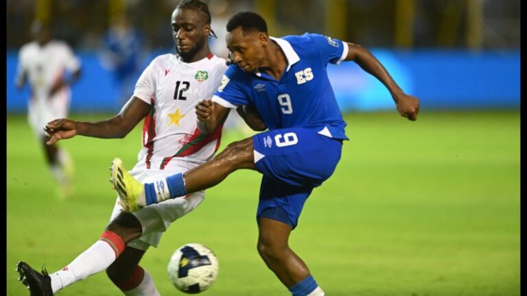 Brayan-Gil-Hurtado-Selecta-El-Salvador-Surinam.jpg