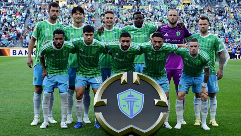 alex-roldan-seattle-sounders-mundial-clubes-fifa-2025-el-salvador-02.jpg