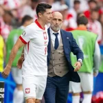 robert-lewandowski-junto-a-michal-probierz_1440x810.webp.webp